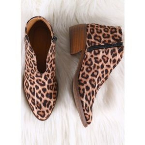 **SOLD**Leopard Booties - Picture 4 of 6